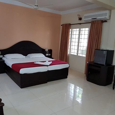 Casa Linda Hotel Kochi Exteriör bild