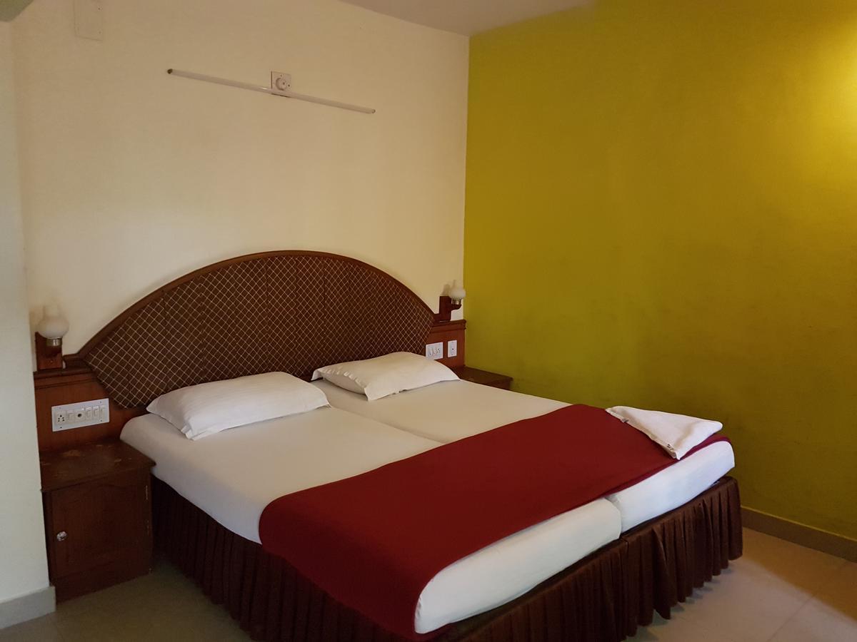 Casa Linda Hotel Kochi Exteriör bild