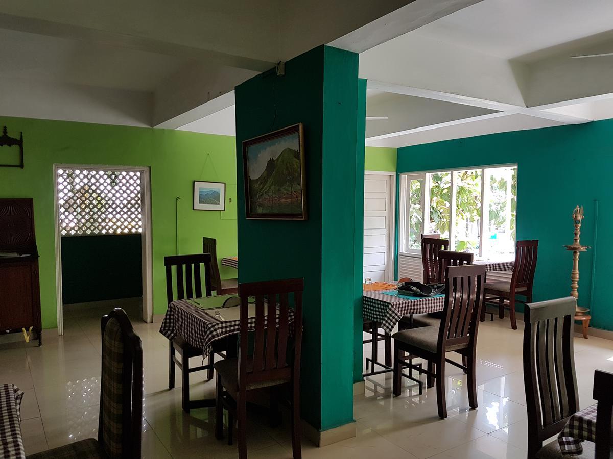 Casa Linda Hotel Kochi Exteriör bild