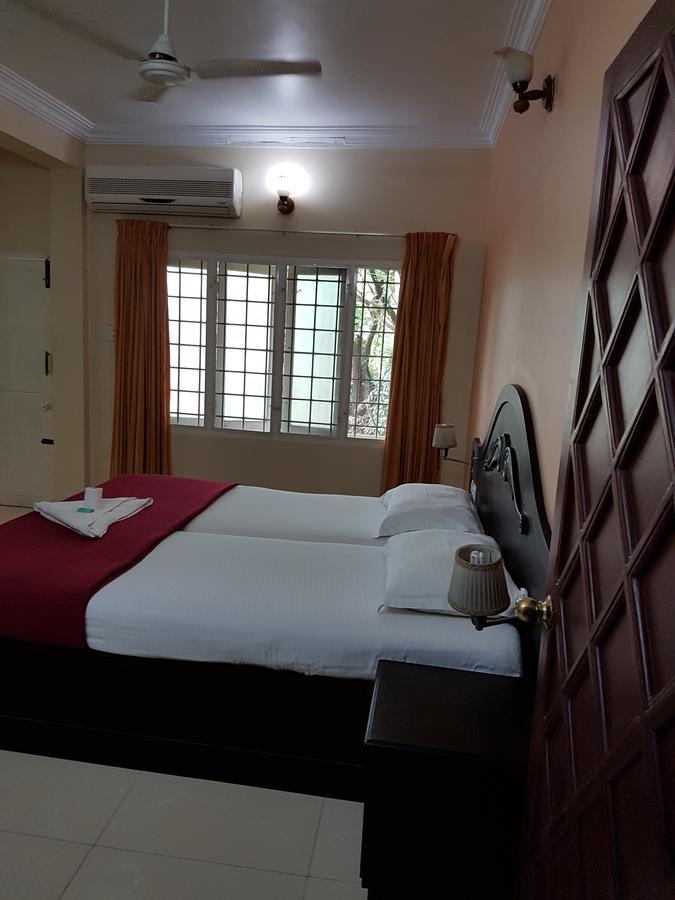 Casa Linda Hotel Kochi Exteriör bild
