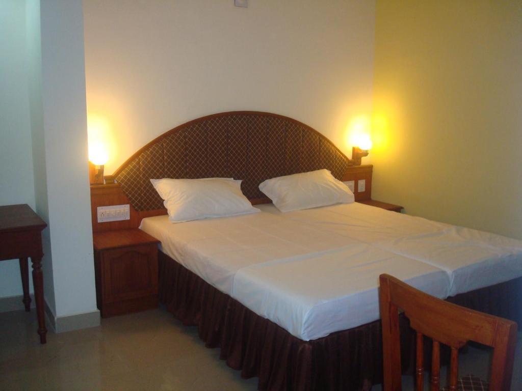 Casa Linda Hotel Kochi Exteriör bild